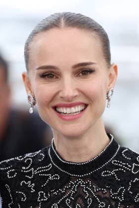 Cannes Arco Photocall JD Natalie Portman posing at the Arco in Cannes, France on May 16, 2025, as part of the 78th Cannes Film Festival. Photo by Jerome Domine ABACAPRESS.COM Cannes France  Copyright: xDominexJerome ABACAx