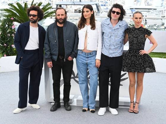Cannes, 78th Cannes Film Festival 2025 - day 4 - Photocall of the film Arco Cannes, 78th Cannes Film Festival 2025 - day 4 - Photocall of the film Arco . In the photo William Lebghil, Vincent Macaigne, Alma Jodorowsky, Ugo Bienvenu and Natalie Portman Cannes France  Copyright: xIPA ABACAx