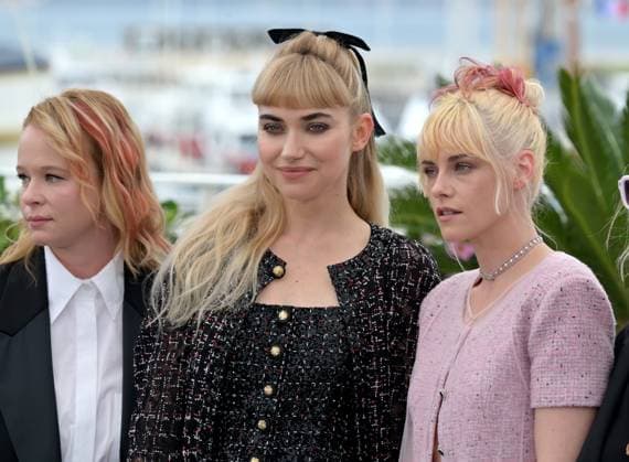 The Chronology of Water Photocall at 78th Festival de Cannes - Cannes, France CANNES, FRANCE. May 16, 2025: Thora Birch, Imogen Poots & Kristen Stewart at the photocall for The Chronology of Water at the 78th Festival de Cannes. Picture: Paul Smith Featureflash Cannes France  Copyright: xPaulxSmithx xFeatureflashx