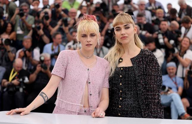 Photocall for The Chronology of Water at the 78th Cannes International Film Festival Kristen Stewart et Imogen Poots Photocall for The Chronology of Water at the 78th Cannes International Film Festival, on May 16th, 2025 Jacovides Moreau Bestimage Photocall for The Chronology of Water at the 78th Cannes International Film Festival, on May 15th, 2025 Cannes France  Copyright: xJACOVIDES-MOREAUx xBESTIMAGExJACOVIDES-MOREAUx xBESTIMAGEx