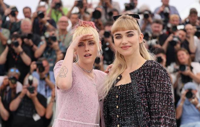 Photocall for The Chronology of Water at the 78th Cannes International Film Festival Kristen Stewart et Imogen Poots Photocall for The Chronology of Water at the 78th Cannes International Film Festival, on May 16th, 2025 Jacovides Moreau Bestimage Photocall for The Chronology of Water at the 78th Cannes International Film Festival, on May 15th, 2025 Cannes France  Copyright: xJACOVIDES-MOREAUx xBESTIMAGExJACOVIDES-MOREAUx xBESTIMAGEx