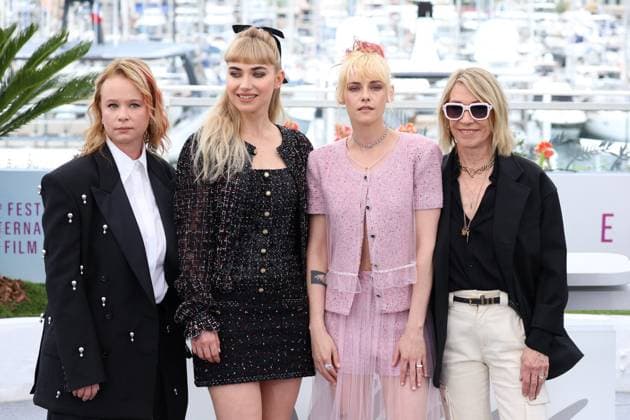 Cannes he Chronology Of Water Photocall JD Thora Birch, Imogen Poots, Kristen Stewart and Kim Gordon posing at the The Chronology Of Water in Cannes, France on May 16, 2025, as part of the 78th Cannes Film Festival. Photo by Jerome Domine ABACAPRESS.COM Cannes France  Copyright: xDominexJerome ABACAx