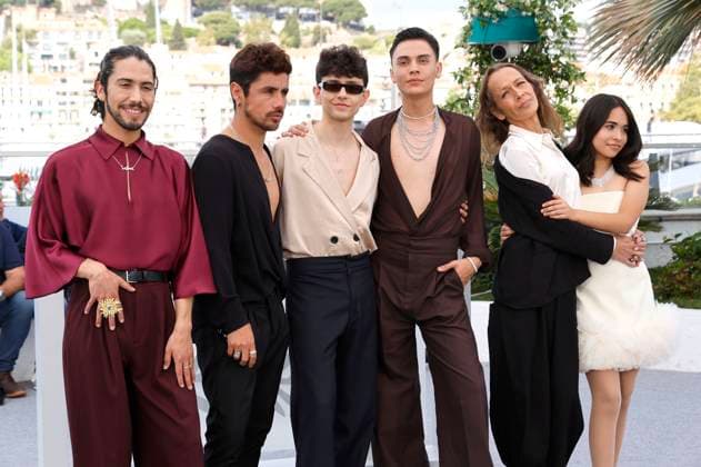 Francisco Diaz, Pedro Munoz, Diego Cespedes, Matias Catalan, Paula Dinamarca and Tamara Cortes at the photocall for the feature film The Mysterious Gaze of the Flamingo La Misteriosa Mirada del Flamenco at the Festival de Cannes 2025 78 Cannes International Film Festival at the Palais des Festivals Cannes, 156 05 2025 Foto:xD.xBedrosianx xFuturexImagex flamingo_5509
