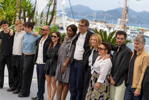 78. Internationalen Filmfestspiele von Cannes 2025 Cannes, Frankreich - 16.5.2024: Solà n Machado-Graner, Cà me Peronnet, Valentin Campagne, Mathilde Riu, Jonathan Turnbull, Mathilde Roehrich, Guslagie Malanda, Dominik Moll, Là a Drucker, Sandra Colombo, Theo Costa - Marini, Stanislas Merhar und Gilles Marchand während des Photocall Dossier 137 Case 137 während der 78. Internationalen Filmfestspiele von Cannes. Die 78. Internationalen Filmfestspiele von Cannes finden vom 13. bis 24. Mai 2025 statt. Provence-Alpes-Cote d Azur