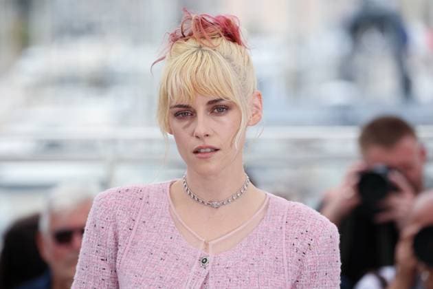 The Chronology of Water Photocall during The 78th Cannes Film Festival Kristen Stewart - The Chronology of Water Photocall during The 78th Cannes Film Festival in Cannes on May 16, 2025.  Copyright: x Chassery+Courdjix