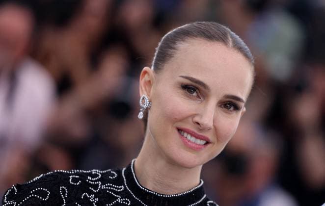 Photocall de Arco Séance Spéciale lors du 78ème Festival International du Film de Cannes Natalie Portman au photocall de Arco Séance spéciale lors du 78ème Festival International du Film de Cannes, le 16 mai 2025 Jacovides Moreau Bestimage Photocall for Arco Special screening at the 78th Cannes International Film Festival, on May 16th, 2025 Cannes France  Copyright: xJACOVIDES-MOREAUx xBESTIMAGExJACOVIDES-MOREAUx xBESTIMAGEx