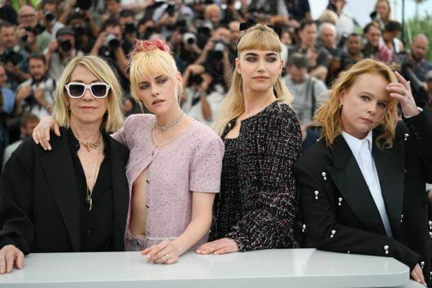 78eme Festival International du Film de Cannes Photocall with cast of The Chronology Of Water 78th International Cannes Film Festival Photocall with cast of The Chronology Of Water movie 444368 2025 05 16 Cannes France Poots, Imogen Stewart, Kristen Birch, Thora Gordon, Kim Sonic Youth  Copyright: xSergexArnalx xStarfacex STAR_444368_001