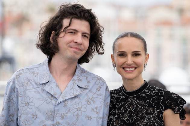 Photocall de Arco Séance Spéciale lors du 78ème Festival International du Film de Cannes Ugo Bienvenu, Natalie Portman au photocall de Arco Séance Spéciale lors du 78ème Festival International du Film de Cannes, le 16 mai 2025 Moreau Jacovides Bestimage Photocall for Arco Special screening at the 78th Cannes International Film Festival, on May 16th, 2025 Cannes France  Copyright: xJACOVIDES-MOREAUx xBESTIMAGExJACOVIDES-MOREAUx xBESTIMAGEx
