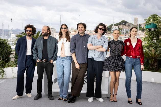 Photocall de Arco Séance Spéciale lors du 78ème Festival International du Film de Cannes William Lebghil, Vincent Macaigne, Alma Jodorowsky, Félix de Givry, Ugo Bienvenu, Natalie Portman and Sophie Mas au photocall de Arco Séance Spéciale lors du 78ème Festival International du Film de Cannes, le 16 mai 2025 Moreau Jacovides Bestimage Photocall for Arco Special screening at the 78th Cannes International Film Festival, on May 16th, 2025 Cannes France  Copyright: xJACOVIDES-MOREAUx xBESTIMAGExJACOVIDES-MOREAUx xBESTIMAGEx
