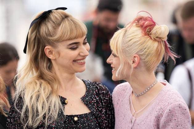 Photocall de The Chronology of Water lors du 78ème Festival International du Film de Cannes Imogen Poots et Kristen Stewart au Photocall de The Chronology of Water lors du 78ème Festival International du Film de Cannes, le 16 mai 2025 Moreau Jacovides Bestimage Photocall for The Chronology of Water at the 78th Cannes International Film Festival, on May 16th, 2025 Cannes France  Copyright: xJACOVIDES-MOREAUx xBESTIMAGExJACOVIDES-MOREAUx xBESTIMAGEx
