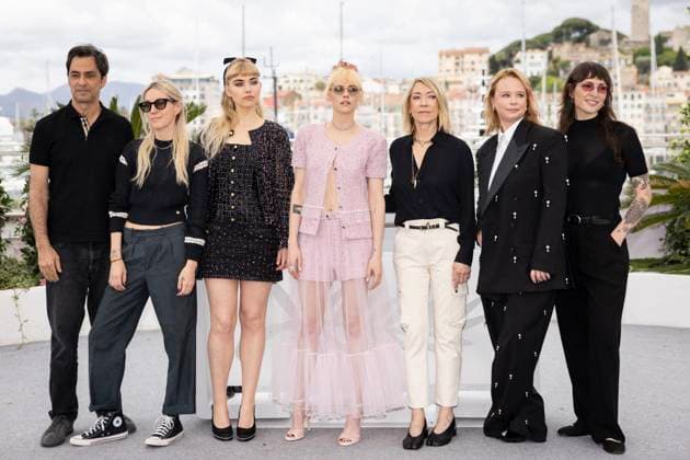Photocall de The Chronology of Water lors du 78ème Festival International du Film de Cannes Charles Gillibert, Dylan Meyer, Imogen Poots, Kristen Stewart, Kim Gordon, Thora Birch et guest au Photocall de The Chronology of Water lors du 78ème Festival International du Film de Cannes, le 16 mai 2025 Moreau Jacovides Bestimage Photocall for The Chronology of Water at the 78th Cannes International Film Festival, on May 16th, 2025 Cannes France  Copyright: xJACOVIDES-MOREAUx xBESTIMAGExJACOVIDES-MOREAUx xBESTIMAGEx