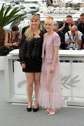 Imogen Poots and Kristen Stewart at the photocall for the feature film The Chronology of Water at the Festival de Cannes 2025 78 Cannes International Film Festival at the Palais des Festivals Cannes, 16 05 2025 Foto:xD.xBedrosianx xFuturexImagex water_5506