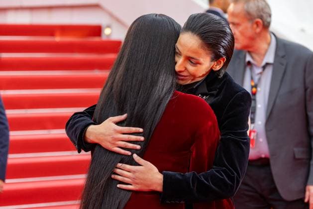 Montée des marches du film La Petite Derniére lors du 78ème Festival International du Film de Cannes au Palais des Festivals à Cannes Hafsia Herzi et Nadia Melliti lors de la montée des marches du film La Petite Derniére lors du 78ème Festival International du Film de Cannes au Palais des Festivals in Cannes, France, on May 16, 2025 Jacovides Moreau Bestimage La Petite Derniére red carpet at the 78th annual Cannes Film Festival at Palais des Festivals in Cannes, France, on May 16, 2025 Cannes France  Copyright: xJACOVIDES-MOREAUx xBESTIMAGExJACOVIDES-MOREAUx xBESTIMAGEx