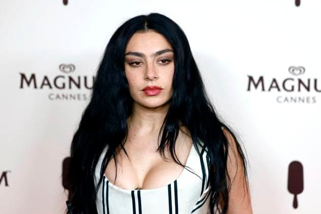 Charli xcx at the Magnum Cannes Beach Party as part of the Festival de Cannes 2025 78 Cannes International Film Festival at the Magnum Beach Palais Sté phanie Cannes, 15 05 2025 Foto:xD.xBedrosianx xFuturexImagex magnum_5588