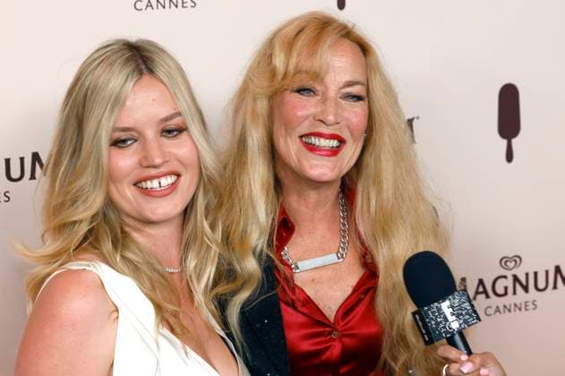 Georgia May Jagger with mother Jerry Hall at the Magnum Cannes Beach Party during the Festival de Cannes 2025 78 Cannes International Film Festival at the Magnum Beach Palais StÃ phanie Cannes, 15 05 2025 Foto:xD.xBedrosianx xFuturexImagex magnum_5578