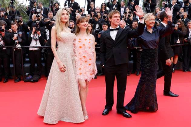 Angelina Jolie, Marie Colomb, Finn Bennett and Caroline Scheufele at the premiere of the feature film Eddington at the Festival de Cannes 2025 78 Cannes International Film Festival at the Palais des Festivals Cannes, 16 05 2025 Foto:xD.xBedrosianx xFuturexImagex eddington_5516