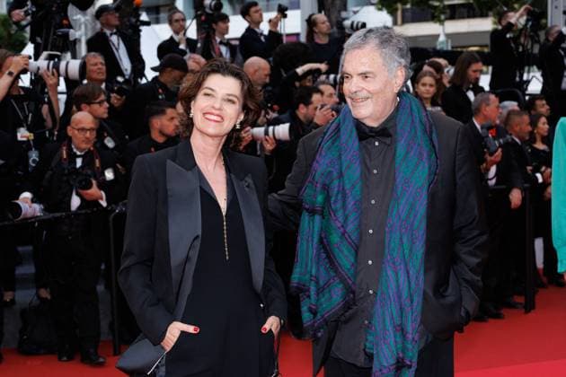 M Montée des marches du film Eddington lors du 78ème Festival International du Film de Cannes Irène Jacob, Amos Gitai Montée des marches du film Eddington lors du 78ème Festival International du Film de Cannes, au Palais des Festivals à Cannes Le 16 mai 2025 Jacovides Moreau Bestimage Red carpet for the movie Eddington during the 78th Cannes International Film Festival at the Palais des Festivals in Cannes, France On may 16th 2025 Cannes France  Copyright: xJACOVIDES-MOREAUx xBESTIMAGExJACOVIDES-MOREAUx xBESTIMAGEx