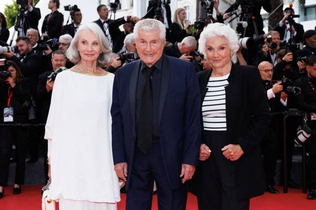 M Montée des marches du film Eddington lors du 78ème Festival International du Film de Cannes Guest, Claude Lelouch et sa soeur Martine Lelouch Montée des marches du film Eddington lors du 78ème Festival International du Film de Cannes, au Palais des Festivals à Cannes Le 16 mai 2025 Jacovides Moreau Bestimage Red carpet for the movie Eddington during the 78th Cannes International Film Festival at the Palais des Festivals in Cannes, France On may 16th 2025 Cannes France  Copyright: xJACOVIDES-MOREAUx xBESTIMAGExJACOVIDES-MOREAUx xBESTIMAGEx