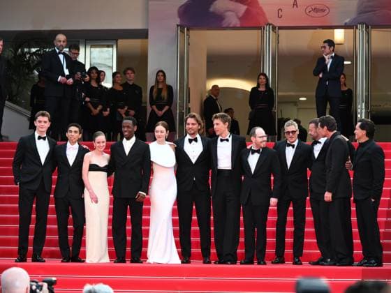 Cannes, France, Cannes: Cannes, 78th Cannes Film Festival 2025 - Evening 4 - Red Carpet of the Film Eddington. In the photo ) Cameron Mann, Matt Gomez Hidaka, Amelie Hoeferle, Micheal Ward, Emma Stone, Luke Grimes, the mayor of Cannes David Lisnard, Austin Butler, Ari Aster, Joaquin Phoenix, Lars Knudsen, Pedro Pascal and Clifton Collins Cannes Cannes - ZUMAp169 20250516_zea_p169_1293 Copyright: xSimonexComix