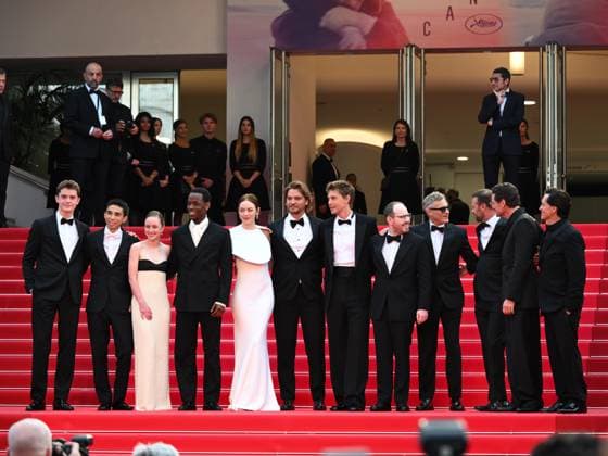 Cannes, France, Cannes: Cannes, 78th Cannes Film Festival 2025 - Evening 4 - Red Carpet of the Film Eddington. In the photo ) Cameron Mann, Matt Gomez Hidaka, Amelie Hoeferle, Micheal Ward, Emma Stone, Luke Grimes, the mayor of Cannes David Lisnard, Austin Butler, Ari Aster, Joaquin Phoenix, Lars Knudsen, Pedro Pascal and Clifton Collins Cannes Cannes - ZUMAp169 20250516_zea_p169_1294 Copyright: xSimonexComix