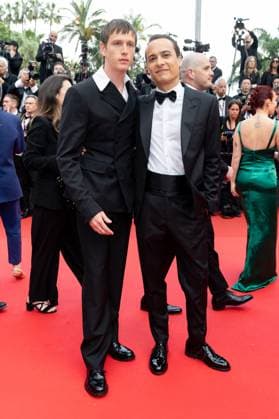 B Montée des marches du film Eddington lors du 78ème Festival International du Film de Cannes Harris Dickinson, Franck Dillane Montée des marches du film Eddington lors du 78ème Festival International du Film de Cannes, au Palais des Festivals à Cannes Le 16 mai 2025 Olivier Borde Bestimage Red carpet for the movie Eddington during the 78th Cannes International Film Festival at the Palais des Festivals in Cannes, France On may 16th 2025 Cannes France  Copyright: xOLIVIERxBORDEx xBESTIMAGExOLIVIERxBORDEx xBESTIMAGEx