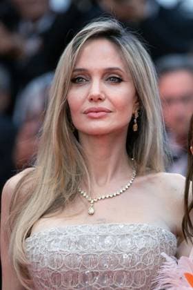 Eddington Red Carpet at the Cannes Film Festival CANNES, FRANCE - MAY 16: Angelina Jolie attends the Eddington red carpet at the 78th annual Cannes Film Festival at Palais des Festivals on May 16, 2025 in Cannes, France. CAP KA Kristina Afanasyeva Cannes Alpes-Maritimes France Copyright: xKristinaxAfanasyeva CapitalxPictx