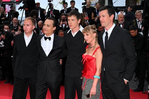 Cannes, 78th Cannes Film Festival 2025 - evening 4 - Red Carpet of the film Eddington Cannes, 78th Cannes Film Festival 2025 - evening 4 - red carpet of the film Eddington In the photo: Scott O Donnell, Harris Dickinson, Megan Northam, Frank Dillane, Archie Pearch Cannes France  Copyright: xIPA ABACAx