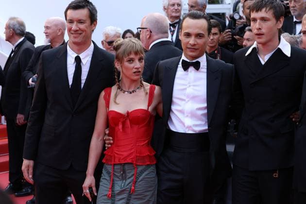 Eddington Red Carpet at the Cannes Film Festival Scott O Donnell,Frank Dillaneand, Megan Northam and Harris Dickinson at the Eddington red carpet at the 78th annual Cannes Film Festival at Palais des Festivals on May 16, 2025 in Cannes, France CAP KA Kristina Afanasyeva Cannes Alpes-Maritimes France Copyright: xKristinaxAfanasyeva CapitalxPictx