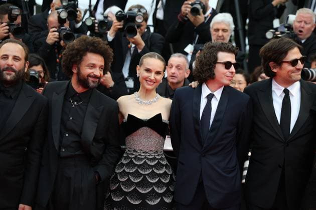 Eddington Red Carpet at the Cannes Film Festival FÃ lix de Givry, Ugo Bienvenu, Natalie Portman, William Lebghil and Vincent Macaigne at the Eddington red carpet at the 78th annual Cannes Film Festival at Palais des Festivals on May 16, 2025 in Cannes, France CAP KA Kristina Afanasyeva Cannes Alpes-Maritimes France Copyright: xKristinaxAfanasyeva CapitalxPictx