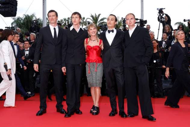 Cast and crew of Urchin Scott O Donnell, Harris Dickinson, Megan Northam, Frank Dillane and Archie Pearch at the premiere of the feature film Eddington at the Festival de Cannes 2025 78 Cannes International Film Festival at the Palais des Festivals Cannes, 16 05 2025 Foto:xD.xBedrosianx xFuturexImagex eddington_5658