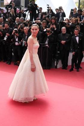 CELEBRITES : 78 eme Festival de Cannes Tapis rouge 2025 - 16 05 2025 Rooney Mara - MontÃ e des marches du film Â« Eddington Â» lors du 78eme Festival International du Film de Cannes, au Palais des Festivals Ã Cannes. Le 16 mai 2025  Copyright: xLUCAxCUTOLOx