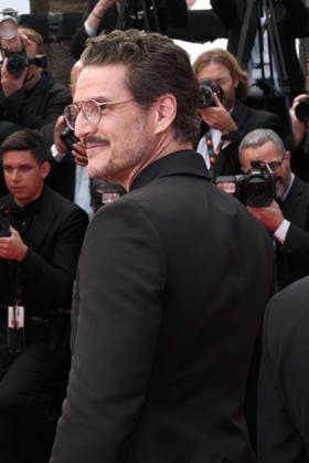 CELEBRITES : 78 eme Festival de Cannes Tapis rouge 2025 - 16 05 2025 CANNES, FRANCE - MAY 16: Austin Butler, Emma Stone and Pedro Pascal attend the Eddington red carpet at the 78th annual Cannes Film Festival at Palais des Festivals on May 16, 2025 in Cannes, France  Copyright: xLUCAxCUTOLOx