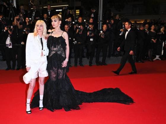 Cannes, 78th Cannes Film Festival 2025 - Evening 4 - Red Carpet of the Film Bono: Stories of Surrender Cannes, 78th Cannes Film Festival 2025 - Evening 4 - Red Carpet of the Film Bono: Stories of Surrender . In the Photo Kristen Stewart and Imogen Poots Cannes France  Copyright: xIPA ABACAx