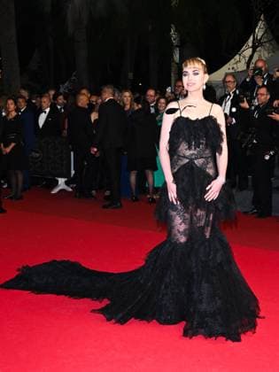Cannes, 78th Cannes Film Festival 2025 - Evening 4 - Red Carpet of the Film Bono: Stories of Surrender Cannes, 78th Cannes Film Festival 2025 - Evening 4 - Red Carpet of the Film Bono: Stories of Surrender . In the Photo Imogen Poots Cannes France  Copyright: xIPA ABACAx