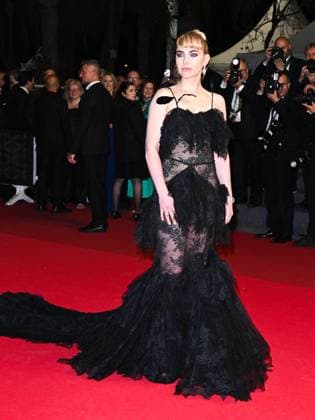Cannes, 78th Cannes Film Festival 2025 - Evening 4 - Red Carpet of the Film Bono: Stories of Surrender Cannes, 78th Cannes Film Festival 2025 - Evening 4 - Red Carpet of the Film Bono: Stories of Surrender . In the Photo Imogen Poots Cannes France  Copyright: xIPA ABACAx