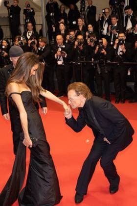 78. Internationalen Filmfestspiele von Cannes 2025 Cannes, Frankreich - 16.5.2024: Amal Clooney und U2 Saenger Bono während des Bono: Stories Of Surrender Roten Teppichs während der 78. Internationalen Filmfestspiele von Cannes. Die 78. Internationalen Filmfestspiele von Cannes finden vom 13. bis 24. Mai 2025 statt. Provence-Alpes-Cote d Azur
