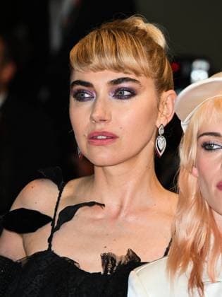 Cannes, 78th Cannes Film Festival 2025 - Evening 4 - Red Carpet of the Film Bono: Stories of Surrender Cannes, 78th Cannes Film Festival 2025 - Evening 4 - Red Carpet of the Film Bono: Stories of Surrender . In the Photo Imogen Poots, Kim Gordon Cannes France  Copyright: xIPA ABACAx