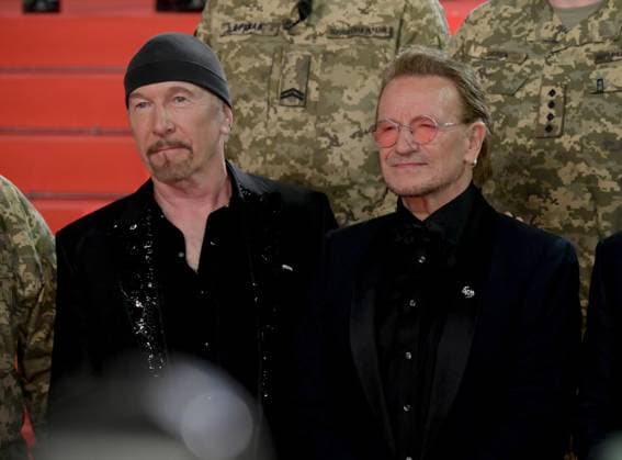 Bono - Stories of Surrender Premiere at 78th Festival de Cannes - Cannes, France CANNES, FRANCE. May 16, 2025: Bono & The Edge at the premiere for Bono - Stories of Surrender at the 78th Festival de Cannes. Picture: Paul Smith Featureflash Cannes France  Copyright: xPaulxSmithx xFeatureflashx