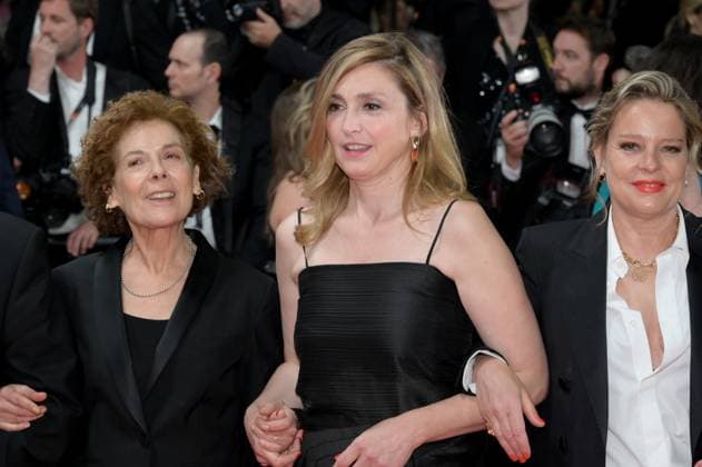 Bono - Stories of Surrender Premiere at 78th Festival de Cannes - Cannes, France CANNES, FRANCE. May 16, 2025: Julie Gayet at the premiere for Bono - Stories of Surrender at the 78th Festival de Cannes. Picture: Paul Smith Featureflash Cannes France  Copyright: xPaulxSmithx xFeatureflashx