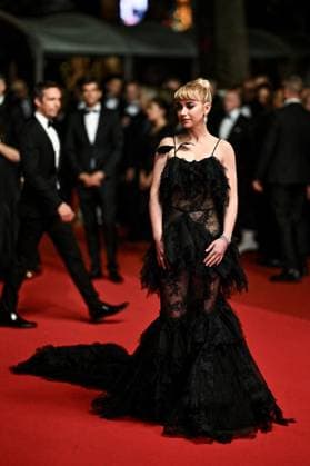 Cannes Bono Stories Of Surrender Screening JR Imogene Poots attending the screening of Bono Stories Of Surrender in Cannes, France on May 16, 2025, as part of the 78th Cannes Film Festival. Photo by Julien Reynaud APS-Medias ABACAPRESS.COM Cannes France  Copyright: xReynaudxJulien APS-Medias ABACAx