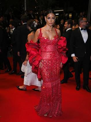 Cannes, 78th Cannes Film Festival 2025 - Evening 4 - Red Carpet of the Film Bono: Stories of Surrender Cannes, 78th Cannes Film Festival 2025 - Evening 4 - Red Carpet of the Film Bono: Stories of Surrender . In the Photo Sofia Resing Cannes France  Copyright: xIPA ABACAx