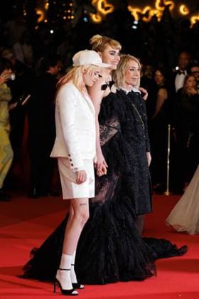 M Montée des marches du film Bono Stories of Surrender lors du 78ème Festival International du Film de Cannes Kristen Stewart, Imogen Poots, Kim Gordon Montée des marches du film Bono Stories of Surrender lors du 78ème Festival International du Film de Cannes, au Palais des Festivals à Cannes On may 16th 2025 Jacovides Moreau Bestimage Red carpet for the movie Bono Stories of Surrender during the 78th Cannes International Film Festival at the Palais des Festivals in Cannes, France On may 16th 2025 Cannes France  Copyright: xJACOVIDES-MOREAUx xBESTIMAGExJACOVIDES-MOREAUx xBESTIMAGEx