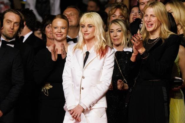 M Montée des marches du film Bono Stories of Surrender lors du 78ème Festival International du Film de Cannes Thora Birch, Kristen Stewart, Kim Gordon, guest Montée des marches du film Bono Stories of Surrender lors du 78ème Festival International du Film de Cannes, au Palais des Festivals à Cannes Le 16 mai 2025 Jacovides Moreau Bestimage Red carpet for the movie Bono Stories of Surrender during the 78th Cannes International Film Festival at the Palais des Festivals in Cannes, France On may 16th 2025 Cannes France  Copyright: xJACOVIDES-MOREAUx xBESTIMAGExJACOVIDES-MOREAUx xBESTIMAGEx