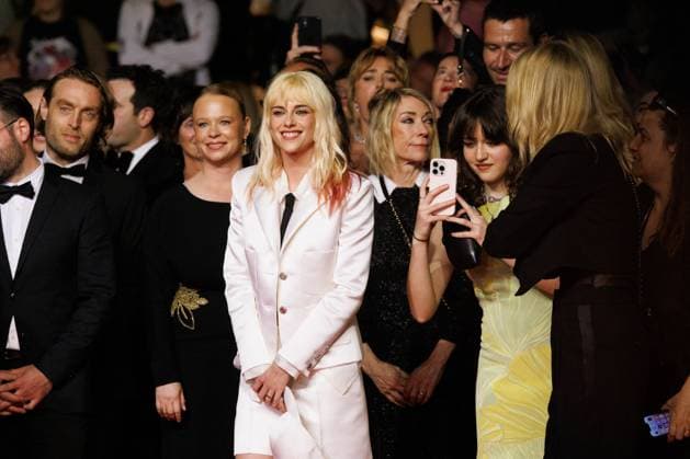 M Montée des marches du film Bono Stories of Surrender lors du 78ème Festival International du Film de Cannes Thora Birch, Kristen Stewart, Kim Gordon, guest Montée des marches du film Bono Stories of Surrender lors du 78ème Festival International du Film de Cannes, au Palais des Festivals à Cannes Le 16 mai 2025 Jacovides Moreau Bestimage Red carpet for the movie Bono Stories of Surrender during the 78th Cannes International Film Festival at the Palais des Festivals in Cannes, France On may 16th 2025 Cannes France  Copyright: xJACOVIDES-MOREAUx xBESTIMAGExJACOVIDES-MOREAUx xBESTIMAGEx