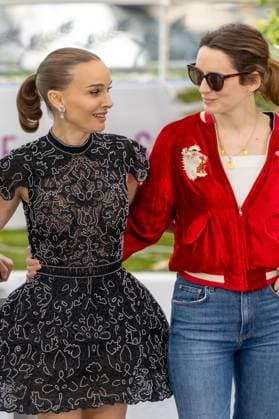 Arco , Photocall in Cannes, 16 05 2025 Cannes, France 16 5 2024 Natalie Portman and Sophie Mas during the ARCO Photocall during the 78 Cannes International Film Festival The Film Festival takes place from May 13 to 24, 2025 Cannes Palais des Festivals et des Cong Provence Alpes Cote d Azur France Copyright: xChristianxEnderx