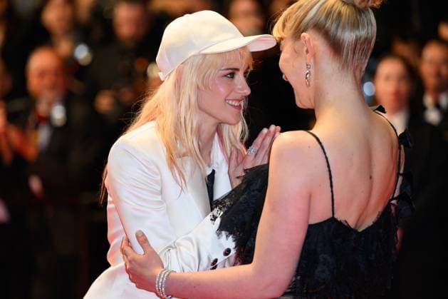 Cannes Bono Stories of Surrender Red Carpet NG Imogen Poots and Kristen Stewart attending the ‘Bono Stories of Surrender’ Screening and Red Carpet at Palais Des Festivals in Cannes, France on May 16 2025 as part of the 78th Cannes Film Festival. Photo by Nicolas Genin ABACAPRESS.COM Cannes France  Copyright: xGeninxNicolas ABACAx