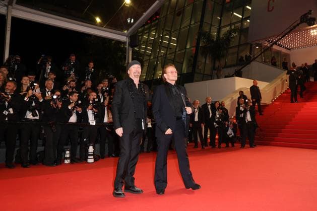 J Montée des marches du film Bono Stories of Surrender lors du 78ème Festival International du Film de Cannes The Edge, Bono Montée des marches du film Bono Stories of Surrender lors du 78ème Festival International du Film de Cannes, au Palais des Festivals à Cannes On may 16th 2025 Jacovides Moreau Bestimage Red carpet for the movie Bono Stories of Surrender during the 78th Cannes International Film Festival at the Palais des Festivals in Cannes, France On may 16th 2025 Cannes France  Copyright: xJACOVIDES-MOREAUx xBESTIMAGExJACOVIDES-MOREAUx xBESTIMAGEx