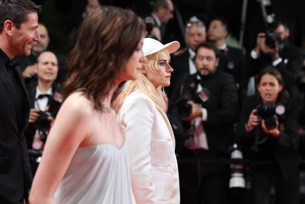 J Montée des marches du film Bono Stories of Surrender lors du 78ème Festival International du Film de Cannes Esmé Creed Miles, Kristen Stewart Montée des marches du film Bono Stories of Surrender lors du 78ème Festival International du Film de Cannes, au Palais des Festivals à Cannes On may 16th 2025 Jacovides Moreau Bestimage Red carpet for the movie Bono Stories of Surrender during the 78th Cannes International Film Festival at the Palais des Festivals in Cannes, France On may 16th 2025 Cannes France  Copyright: xJACOVIDES-MOREAUx xBESTIMAGExJACOVIDES-MOREAUx xBESTIMAGEx