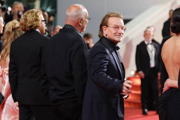 J Montée des marches du film Bono Stories of Surrender lors du 78ème Festival International du Film de Cannes Bono Montée des marches du film Bono Stories of Surrender lors du 78ème Festival International du Film de Cannes, au Palais des Festivals à Cannes On may 16th 2025 Jacovides Moreau Bestimage Red carpet for the movie Bono Stories of Surrender during the 78th Cannes International Film Festival at the Palais des Festivals in Cannes, France On may 16th 2025 Cannes France  Copyright: xJACOVIDES-MOREAUx xBESTIMAGExJACOVIDES-MOREAUx xBESTIMAGEx