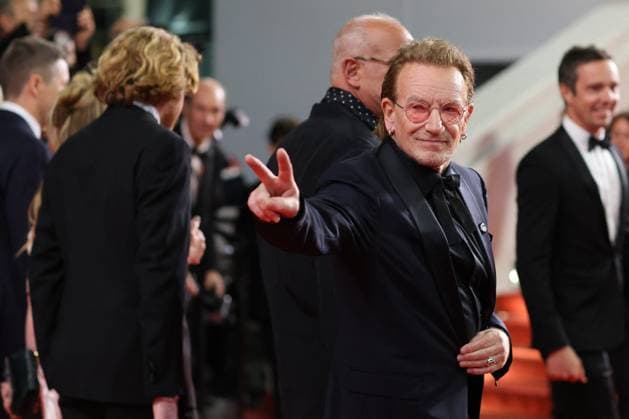 J Montée des marches du film Bono Stories of Surrender lors du 78ème Festival International du Film de Cannes Bono Montée des marches du film Bono Stories of Surrender lors du 78ème Festival International du Film de Cannes, au Palais des Festivals à Cannes On may 16th 2025 Jacovides Moreau Bestimage Red carpet for the movie Bono Stories of Surrender during the 78th Cannes International Film Festival at the Palais des Festivals in Cannes, France On may 16th 2025 Cannes France  Copyright: xJACOVIDES-MOREAUx xBESTIMAGExJACOVIDES-MOREAUx xBESTIMAGEx